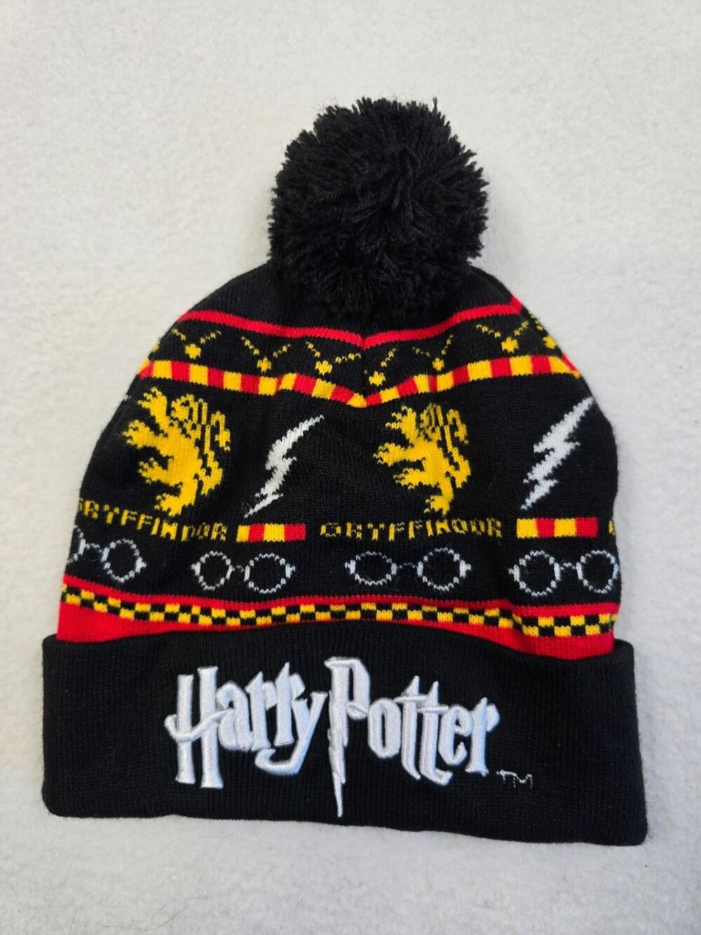 Harry Potter Gryffindor Hogwarts House Knit Beanie With Pom Pom One Size - Picture 1 of 2